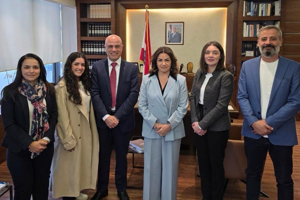 شراكة استراتيجية بين وزارة الشؤون الاجتماعية وجمعية نبع لتعزيز السياسات الاجتماعية القائمة على الحقوق والأدلة