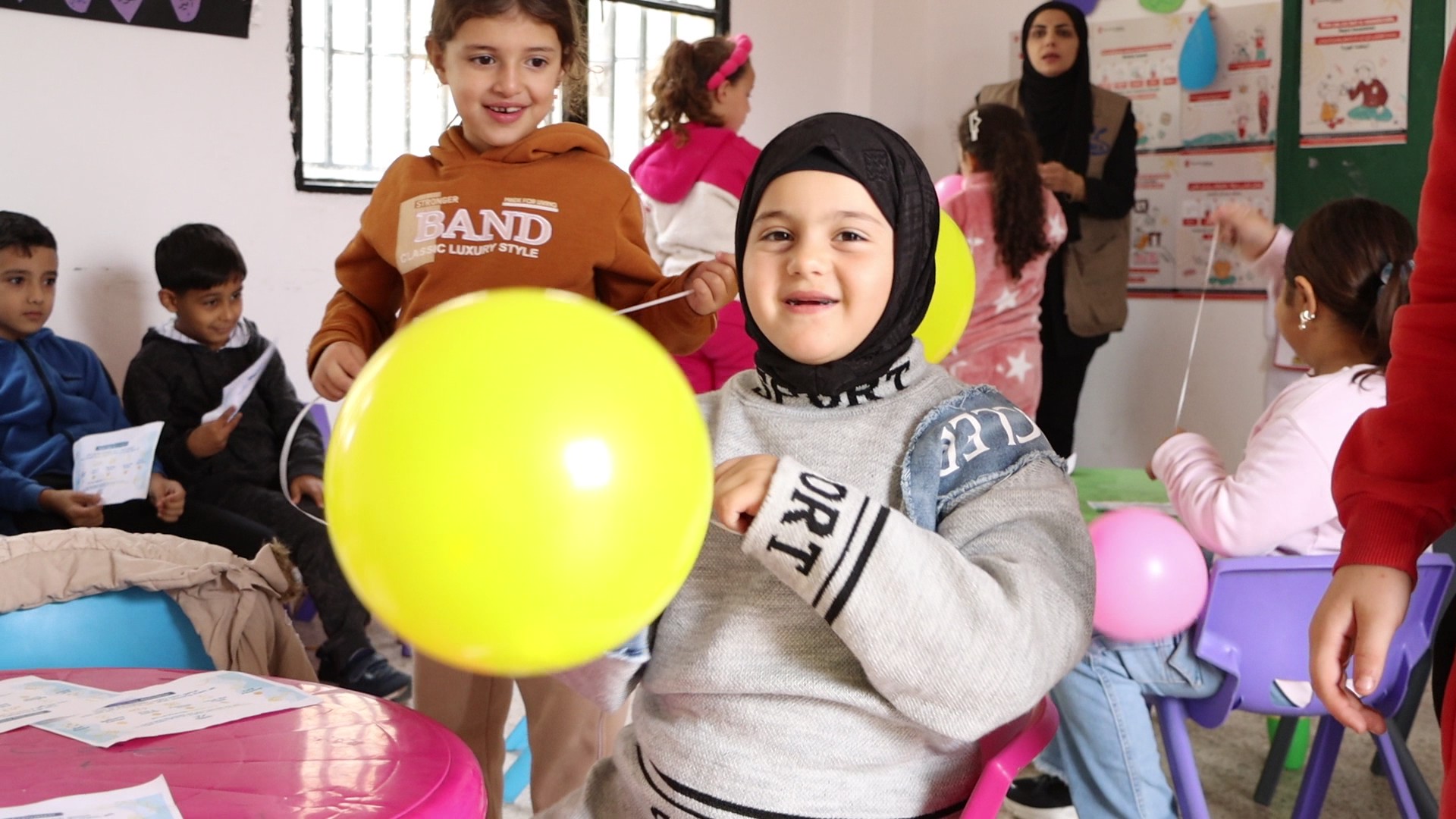 An open day was organized for 155 boys and girls in the Al-Baysariyyeh area, at the Al-Baysariyyeh Municipality